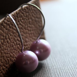 Simple 10mm pearl drop earrings custom made